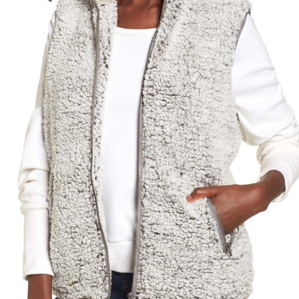 Thread and Supply Sherpa vest